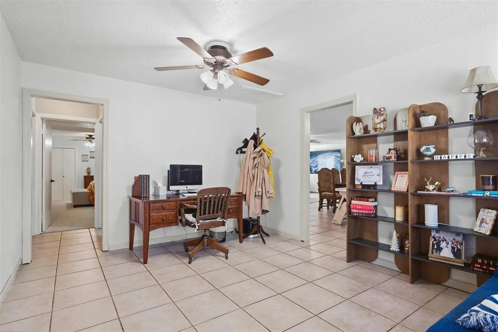 Photo 3 — 221 S Walnut Street, Pauls Valley, OK 73075