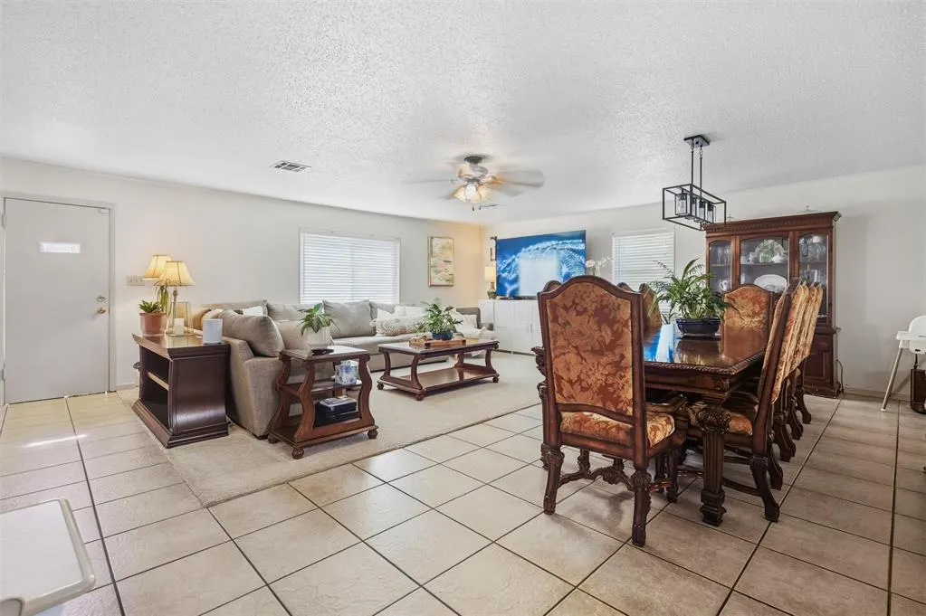 Photo 5 — 221 S Walnut Street, Pauls Valley, OK 73075