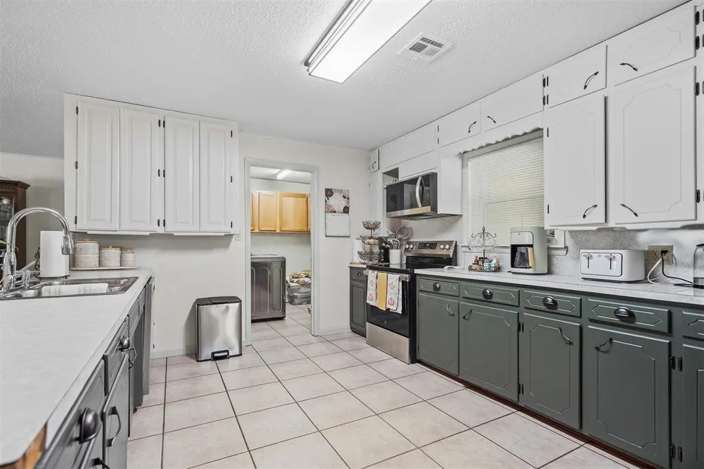 Photo 11 — 221 S Walnut Street, Pauls Valley, OK 73075