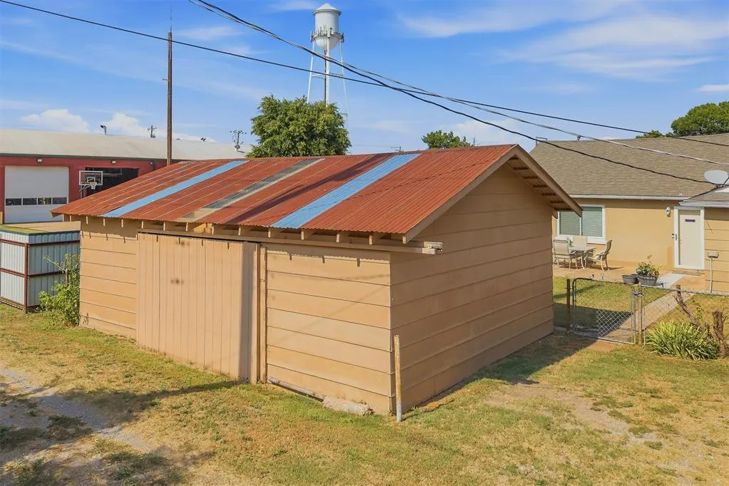 Photo 36 — 221 S Walnut Street, Pauls Valley, OK 73075