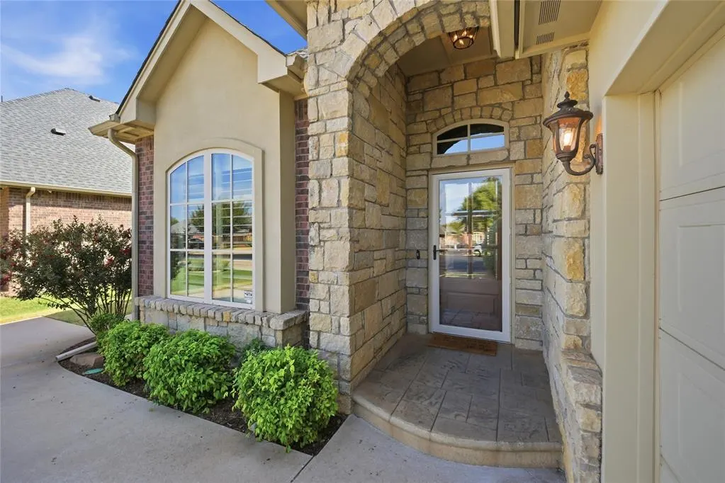 Photo 4 — 5612 NW 124th Street, Oklahoma City, OK 73142