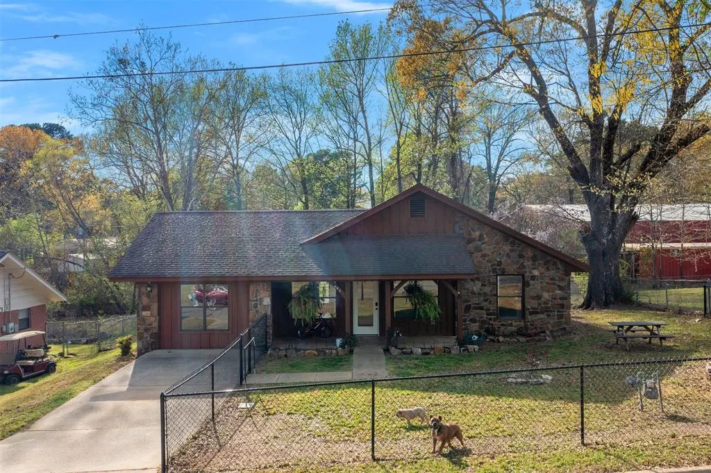 Front exterior — 607 N Bock Street, Broken Bow, OK 74728