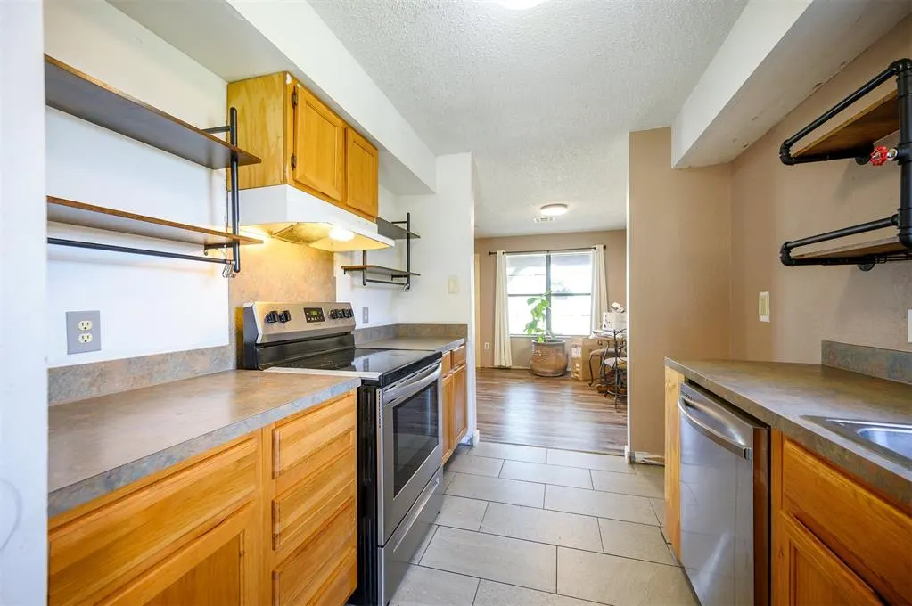 Photo 32 — 607 N Bock Street, Broken Bow, OK 74728