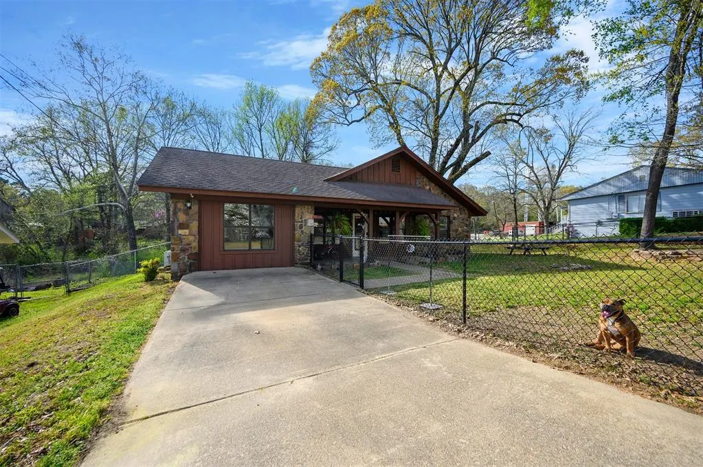 Photo 45 — 607 N Bock Street, Broken Bow, OK 74728