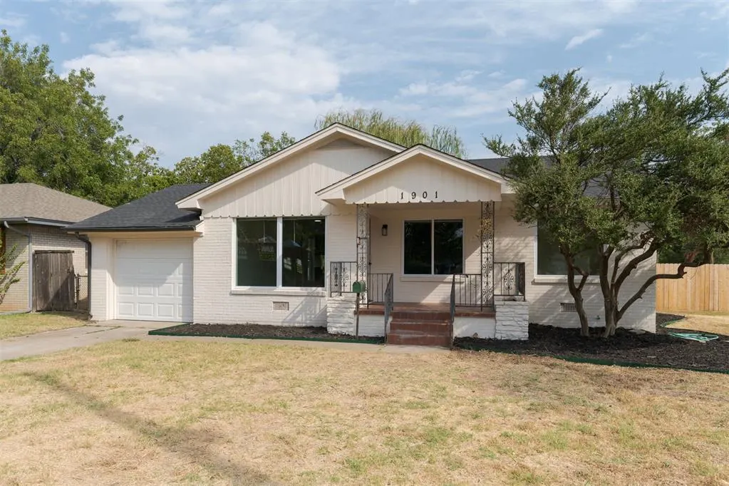 Front exterior — 1901 Downing Street, Oklahoma City, OK 73120