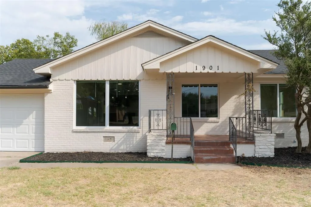 Photo 2 — 1901 Downing Street, Oklahoma City, OK 73120