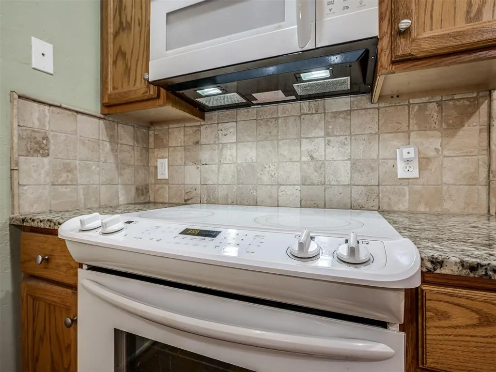 Photo 16 — 6421 N Libby Avenue, Oklahoma City, OK 73132