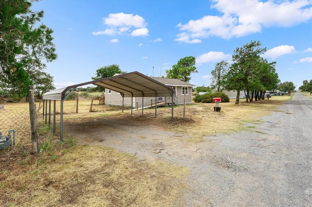 Photo 4 — 23061 County Road 1377, Anadarko, OK 73005