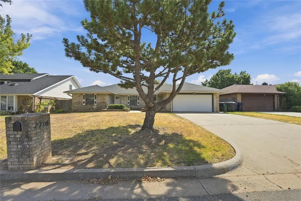 Photo 13 — 7716 NW 102nd Street, Oklahoma City, OK 73162