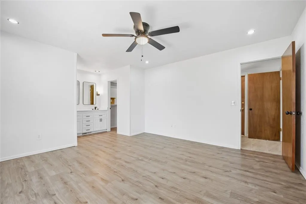 Photo 33 — 7716 NW 102nd Street, Oklahoma City, OK 73162