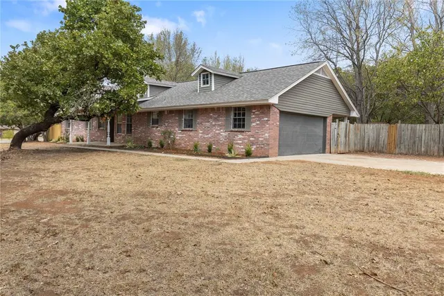 Photo 3 — 1741 Elmwood Lane, Newcastle, OK 73065
