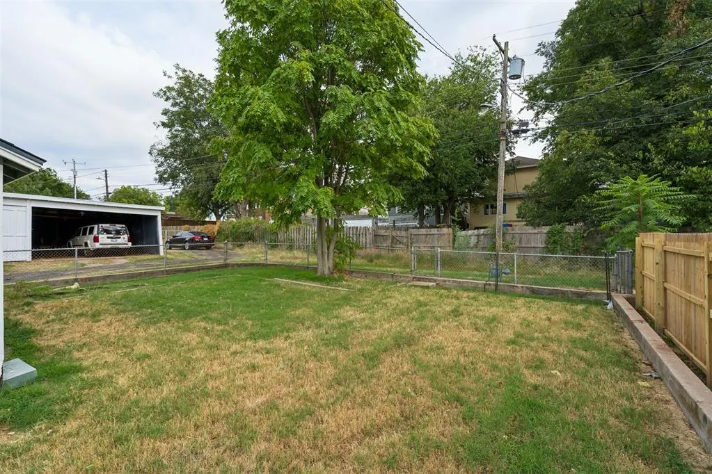 Photo 27 — 911 E Noble Avenue, Guthrie, OK 73044