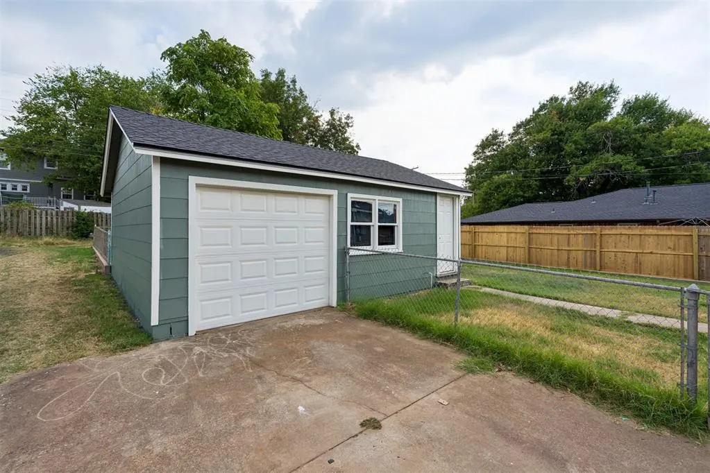 Photo 30 — 911 E Noble Avenue, Guthrie, OK 73044