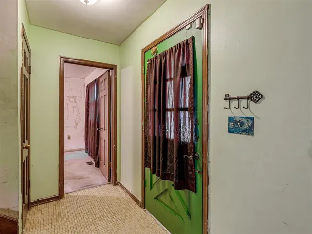 Photo 5 — 7704 NW 5th Street, Oklahoma City, OK 73127