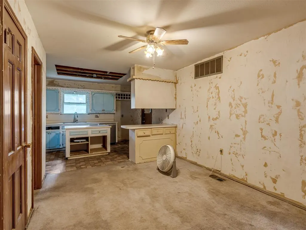 Photo 9 — 7704 NW 5th Street, Oklahoma City, OK 73127