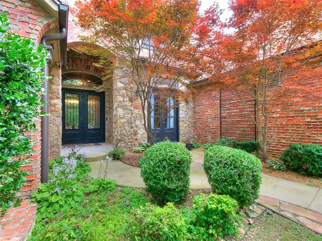 Photo 2 — 1108 Iron Bridge Court, Edmond, OK 73034