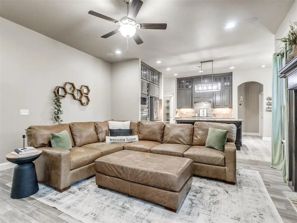 Photo 6 — 304 Clementine Road, Yukon, OK 73099