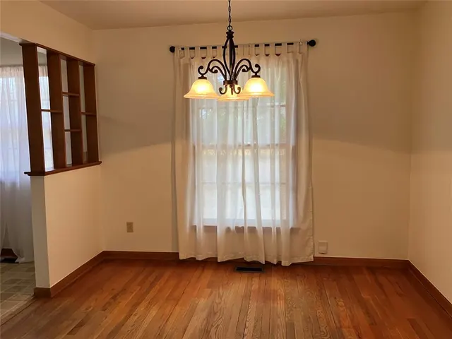 Photo 8 — 825 E Bouse Drive, Midwest City, OK 73110