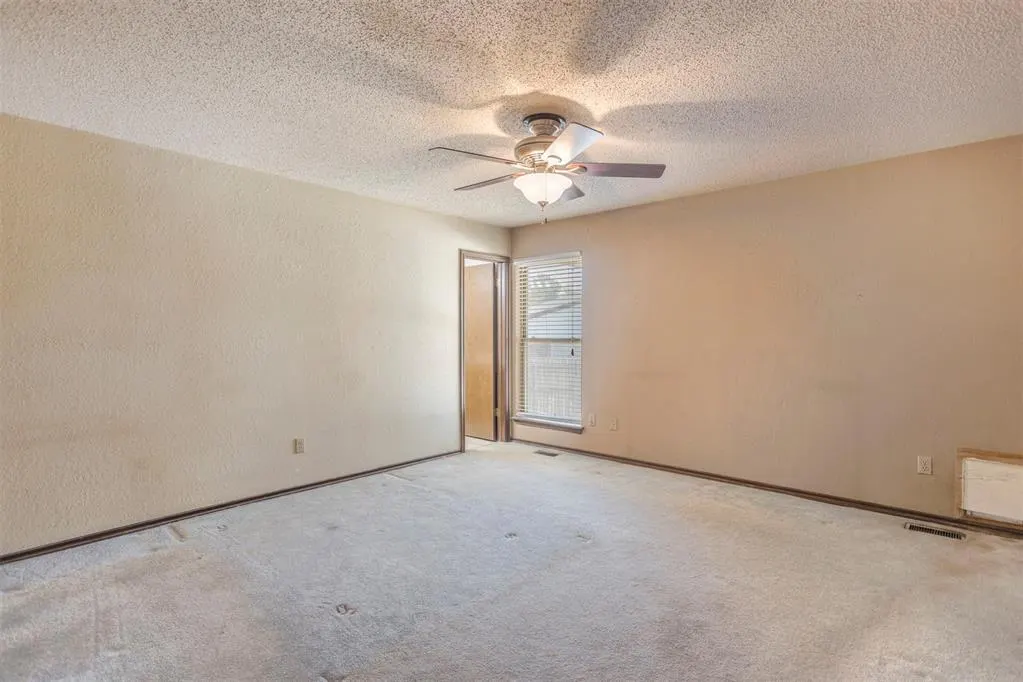 Photo 13 — 2340 Shadowlake Drive, Oklahoma City, OK 73159