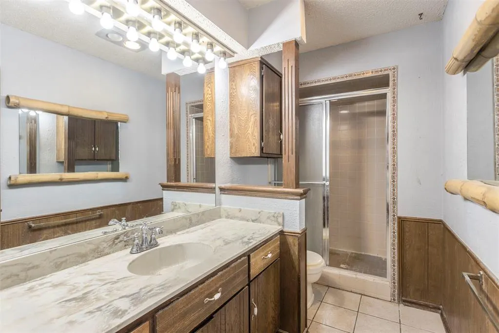 Photo 16 — 2340 Shadowlake Drive, Oklahoma City, OK 73159