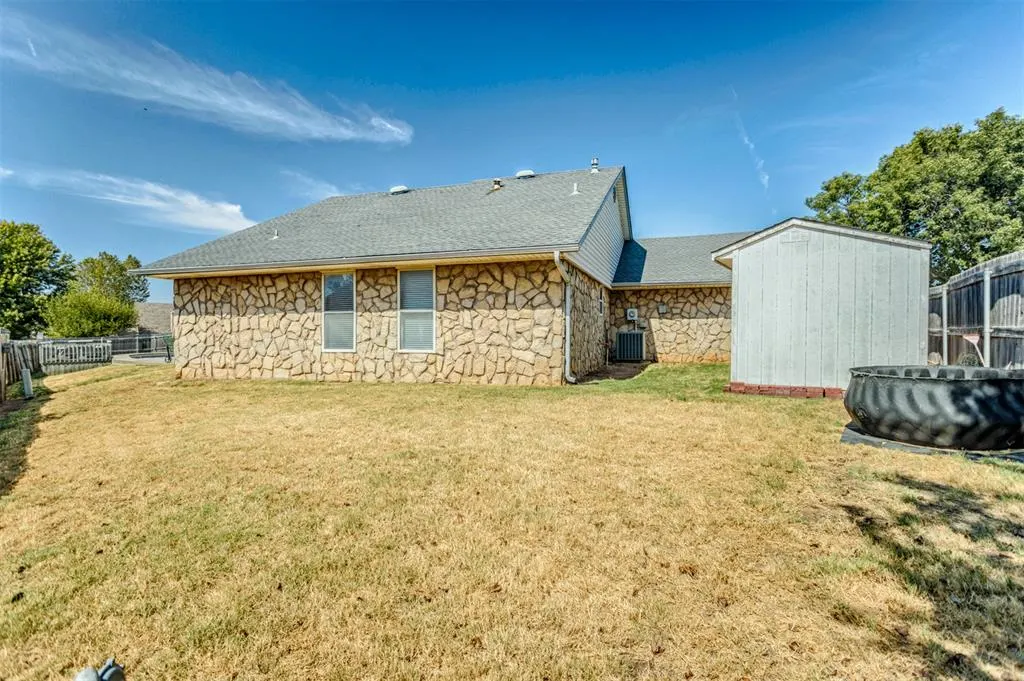 Photo 22 — 2340 Shadowlake Drive, Oklahoma City, OK 73159