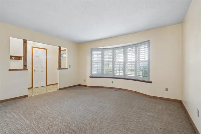 Photo 8 — 3620 N Ridgewood Drive, Midwest City, OK 73110