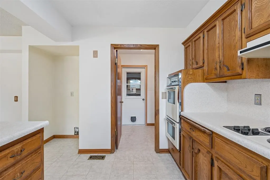 Photo 10 — 3620 N Ridgewood Drive, Midwest City, OK 73110