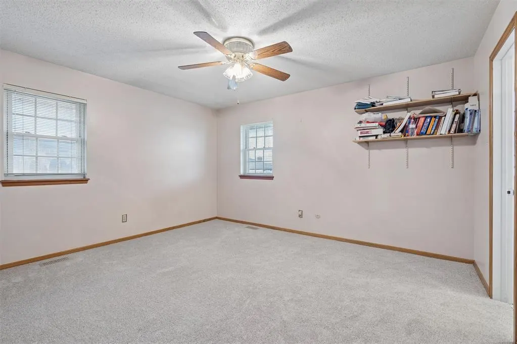 Photo 18 — 3620 N Ridgewood Drive, Midwest City, OK 73110