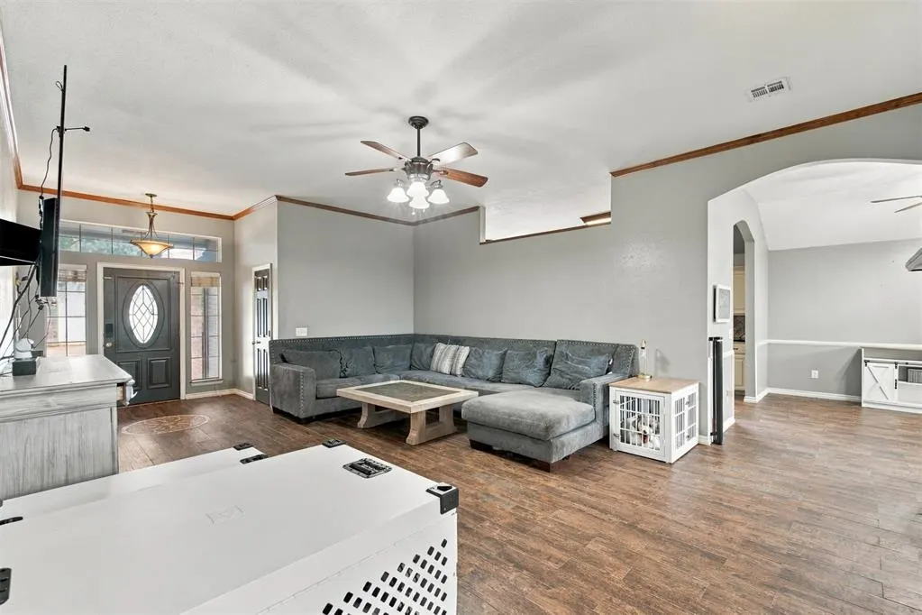 Photo 4 — 309 Winston Drive, Norman, OK 73072
