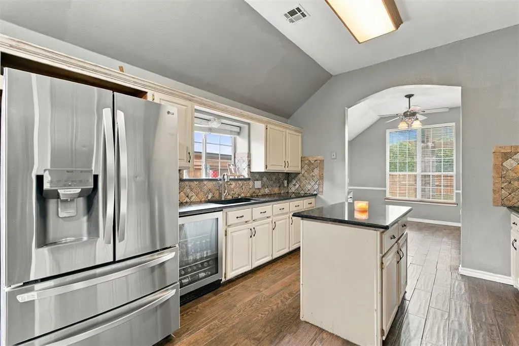 Photo 7 — 309 Winston Drive, Norman, OK 73072
