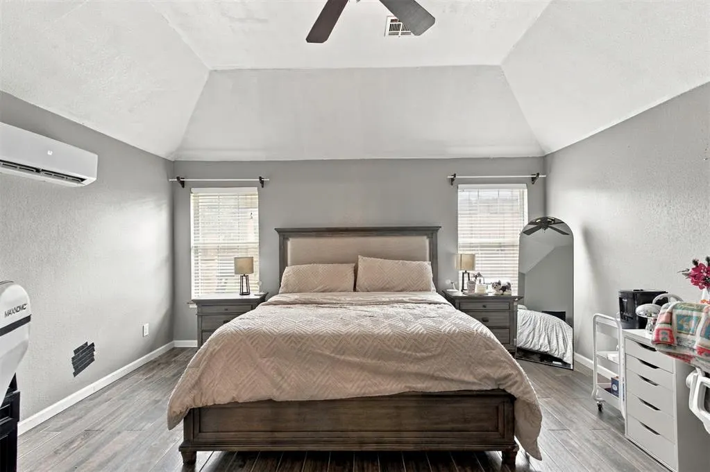 Photo 8 — 309 Winston Drive, Norman, OK 73072
