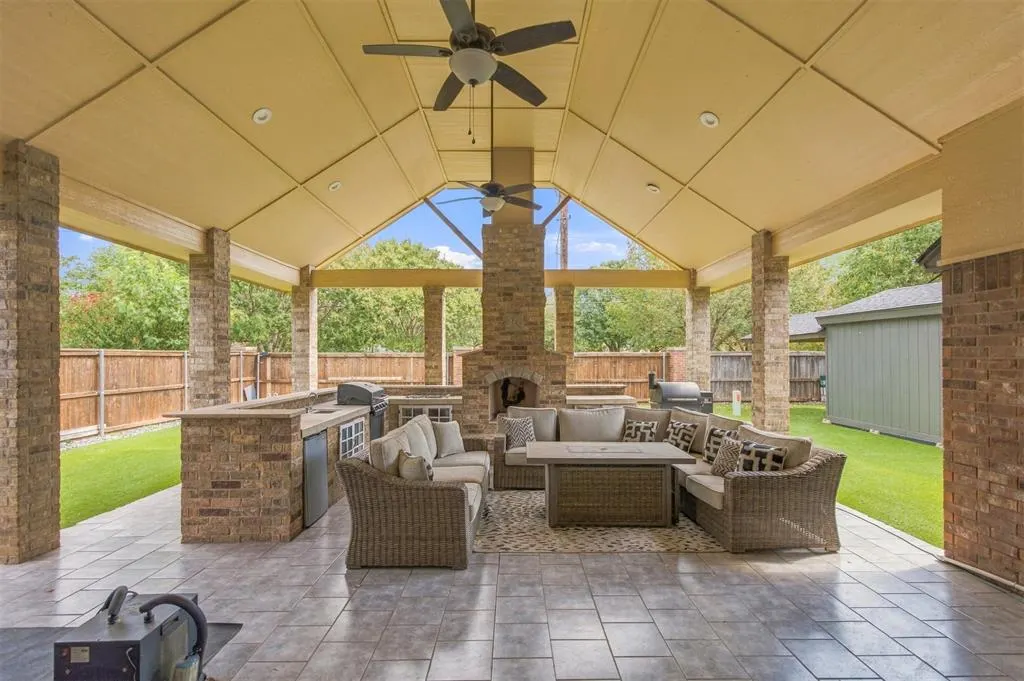 Photo 14 — 309 Winston Drive, Norman, OK 73072