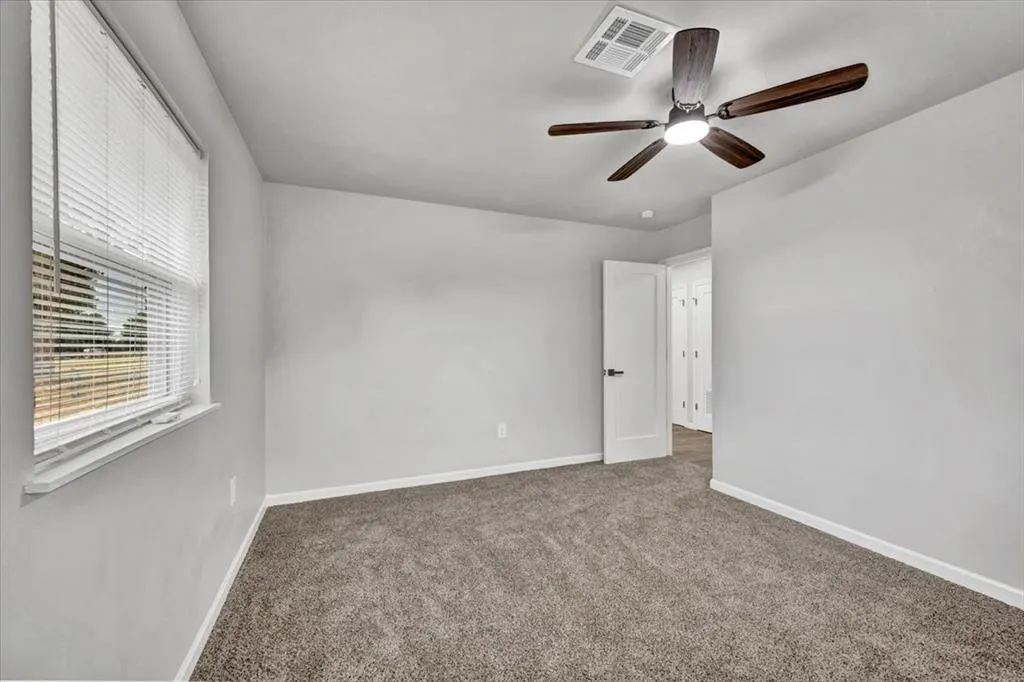 Photo 43 — 329131 E Lincoln Street, Harrah, OK 73045