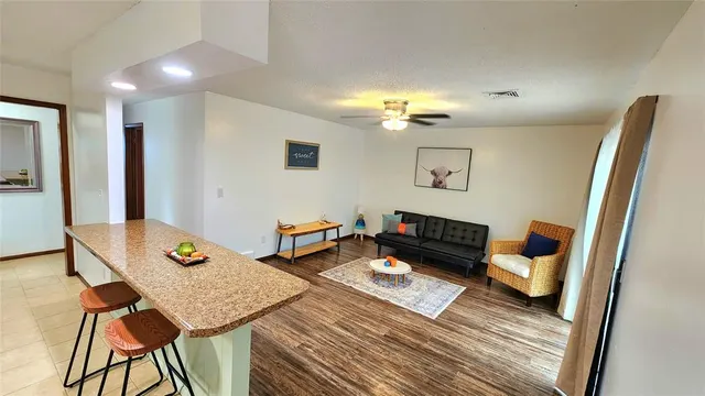 Photo 7 — 720 Briarcrest Drive, Midwest City, OK 73110