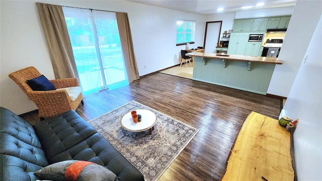 Photo 8 — 720 Briarcrest Drive, Midwest City, OK 73110