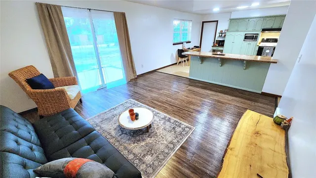 Photo 8 — 720 Briarcrest Drive, Midwest City, OK 73110