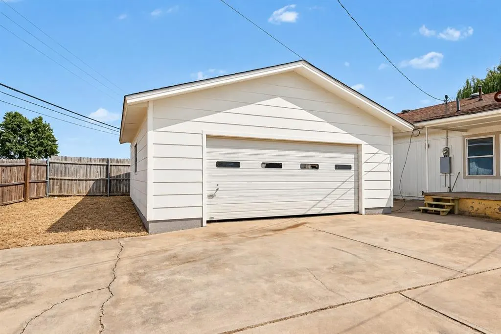 Photo 18 — 103 Oak Street, Midwest City, OK 73110