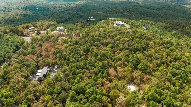 Photo 6 — 530 Woodland Bluff Trail, Broken Bow, OK 74728