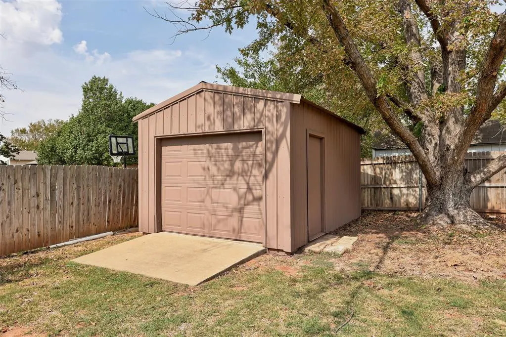 Photo 49 — 1119 Mockingbird Road, Guthrie, OK 73044