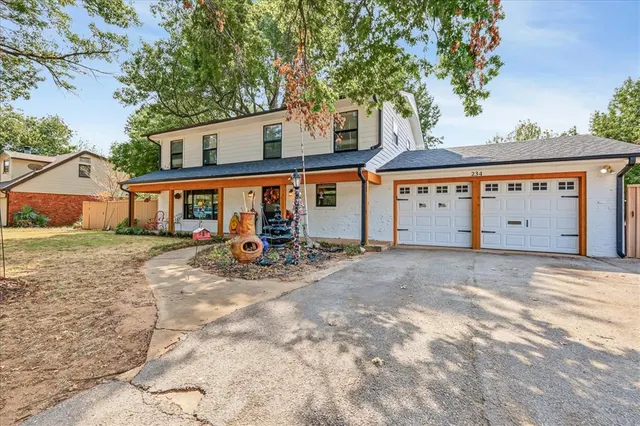 Photo 2 — 234 Westside Drive, Norman, OK 73069
