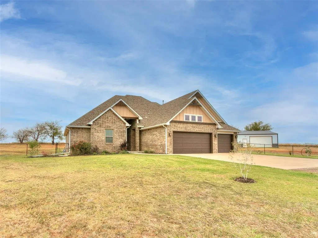 Front exterior — 8505 Willow Creek Road, Guthrie, OK 73044