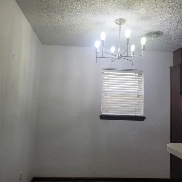 Photo 3 — 224 Allenhurst Avenue, Oklahoma City, OK 73114