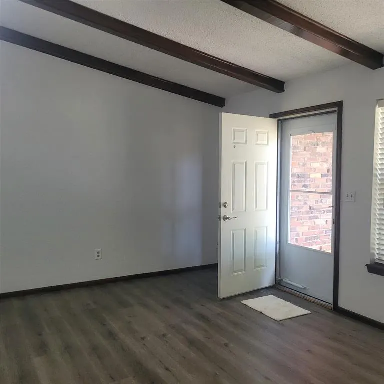 Photo 5 — 224 Allenhurst Avenue, Oklahoma City, OK 73114