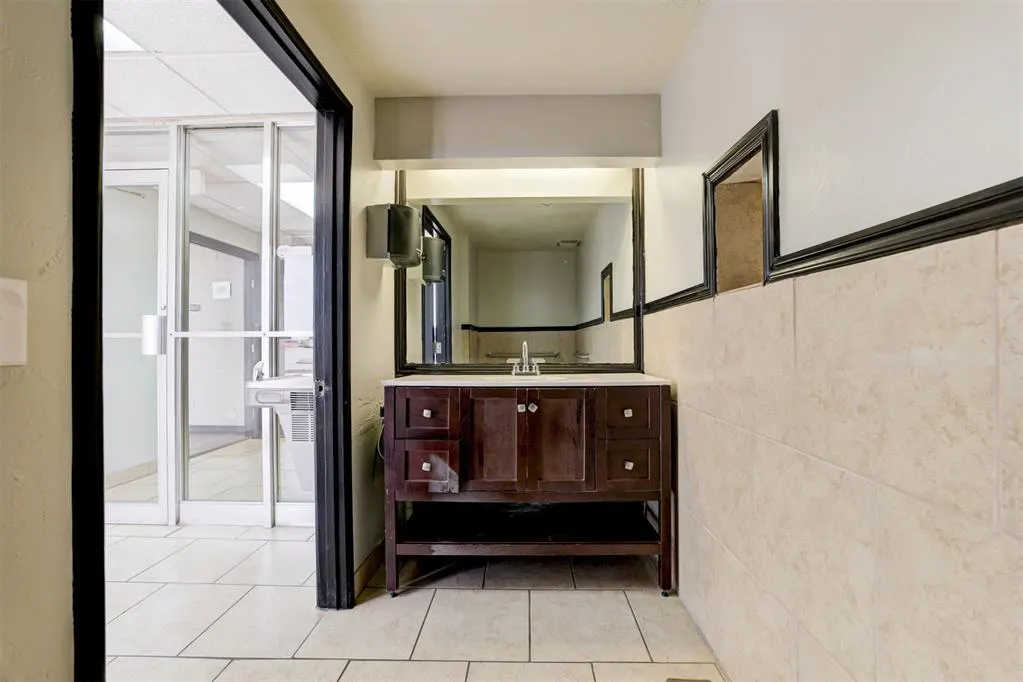 Photo 6 — 324 N 19th Street, Guthrie, OK 73044