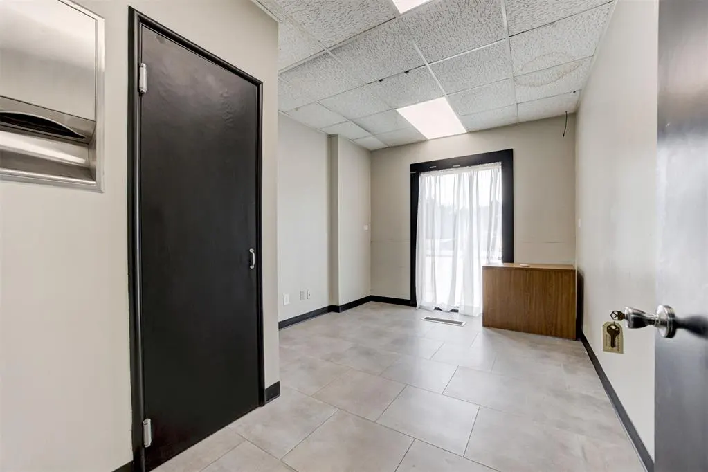 Photo 10 — 324 N 19th Street, Guthrie, OK 73044