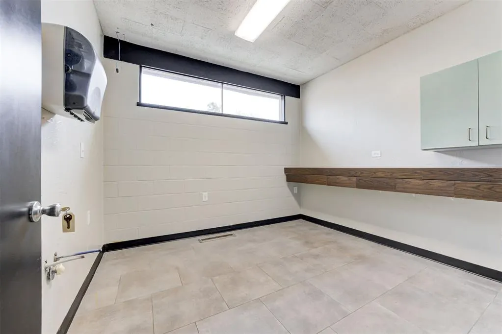 Photo 15 — 324 N 19th Street, Guthrie, OK 73044