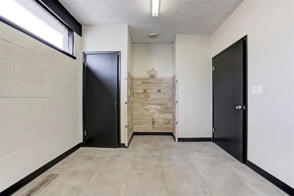 Photo 16 — 324 N 19th Street, Guthrie, OK 73044