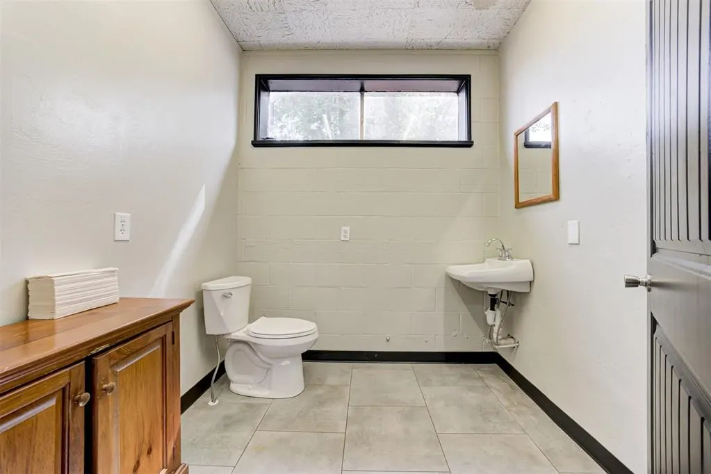 Photo 35 — 324 N 19th Street, Guthrie, OK 73044