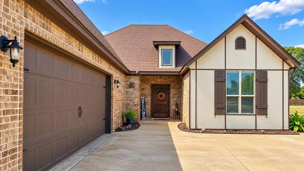 Front exterior — 130 Quail Drive, Healdton, OK 73438