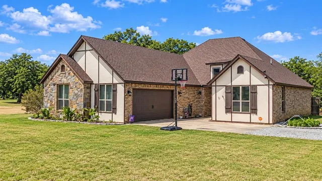 Photo 3 — 130 Quail Drive, Healdton, OK 73438